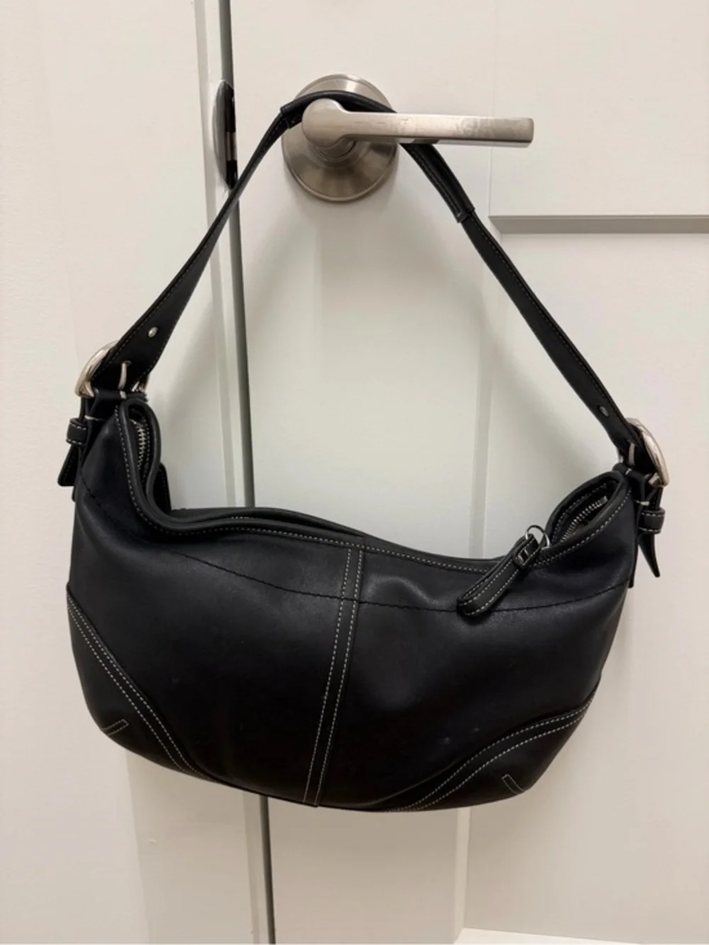 Vintage Coach SoHo Y2K 9464 Black Leather Shoulder Bag‎
